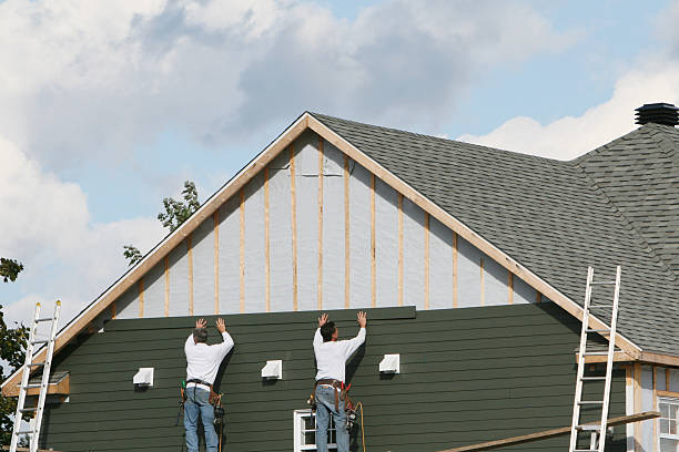 Professional Emergency Siding Repair technician working in Clark, NJ